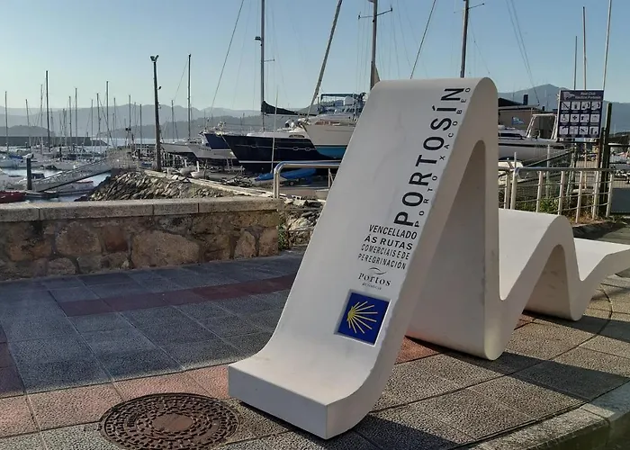 Vistas A La Ria De Muros Noia En Portosin
