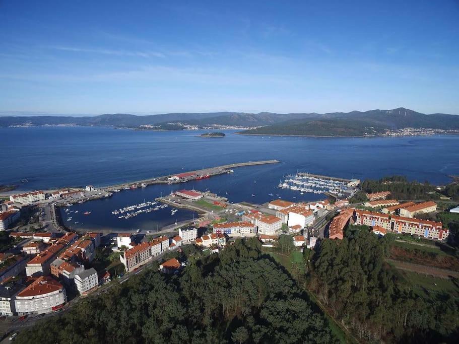 Vistas A La Ria De Muros Noia En Apartment